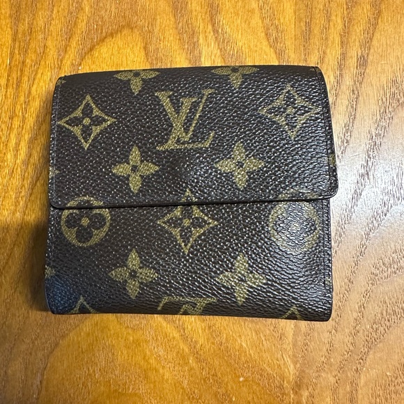 Authentic Louis Vuitton compact wallet - Picture 2 of 10